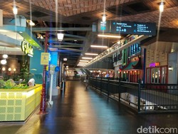Corona Bikin Mal Sepi, Omzet Harian Toko Ambles 50%