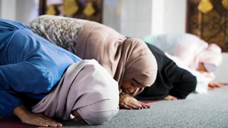 Penyebaran virus corona di Indonesia diprediksia akan sampai pada puncaknya pada Ramadan tahun ini. Jangan panik berlebihan, ini cara mencegah penyebarannya!