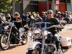 Ribuan Cewek Naik Harley-Davidson Bakal Pecahkan Rekor Dunia