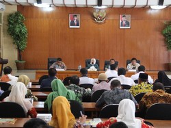 Bupati Anna Ajak Warga Bojonegoro Tenang Hadapi Corona