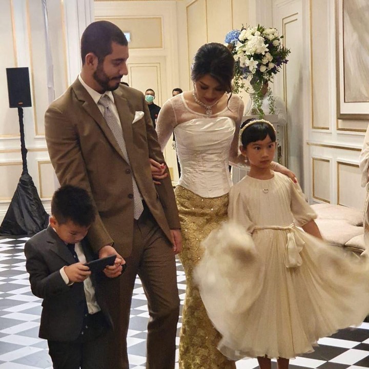 <p>Pernikahan dengan Vinny merupakan yang kedua bagi Adinda. Dari pernikahan sebelumnya dengan pengusaha Singapura, Seng Hoo Ong, Adinda dikaruniai dua anak bernama Kierra Amanina Ong dan Kellan Ong. (Foto: Instagram @adindabakrie)</p>