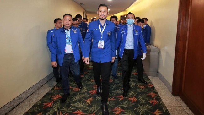 Dari 270 daerah yang menghelat Pilkada Serentak 2020, Demokrat mengusung 167 kader sendiri menjadi calon kepala daerah.