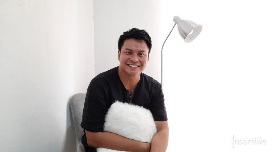Ryan Oglivy ingin menjelaskan kepada orang-orang jika MUA adalah sebuah pekerjaan yang keren.