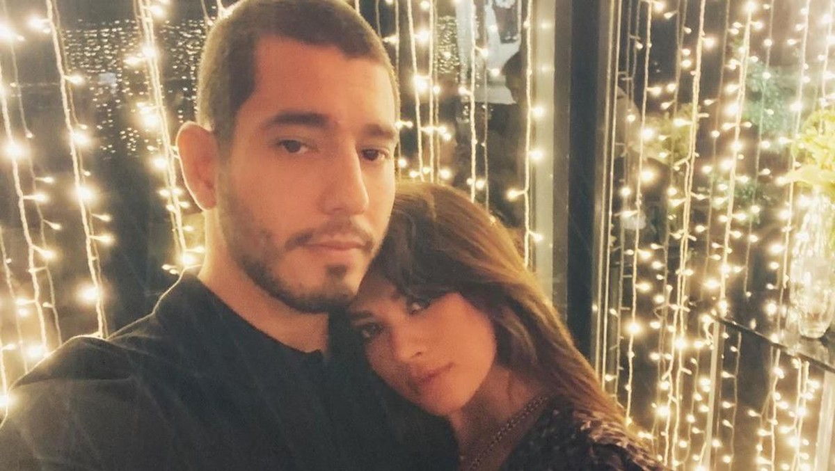 Adinda Bakrie resmi menikah dengan Vinny Di Lucia pada Minggu &lpar;15&sol;3&rpar; kemarin&period; Berikut deretan potret dan fakta tentang Vinny Di Lucia&period;