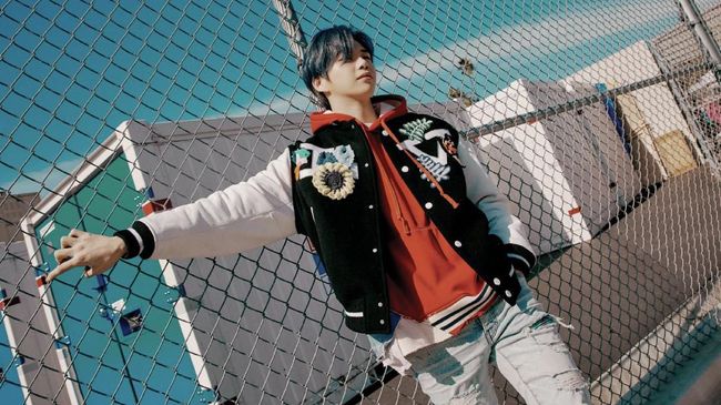 Setelah sukses di panggung musik, Kang Daniel dilaporkan akan debut akting di serial yang bakal tayang di Disney Plus, Our Police Class.