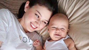 Tips menyusui tandem