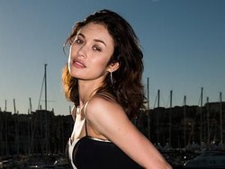 Usai Positif, Olga Kurylenko Sebut Dokter hanya Berikan Paracetamol