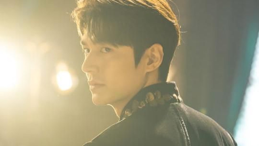 Lee Min Ho tak sabar menantikan aktingnya di drama Korea The King: Eternal Monarch.