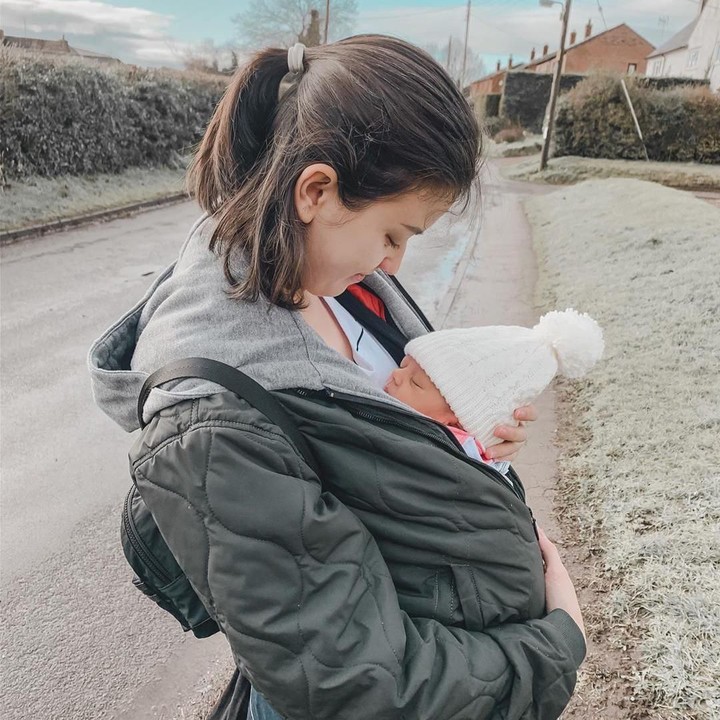 <p>Selama beberapa bulan setelah melahirkan, Kimberly bersama suami dan putranya menetap sementara di Inggris. Ya, sekaligus menikmati kampung halaman ayah Kimberly, Bunda. (Foto: Instagram @kimberlyryder)</p>