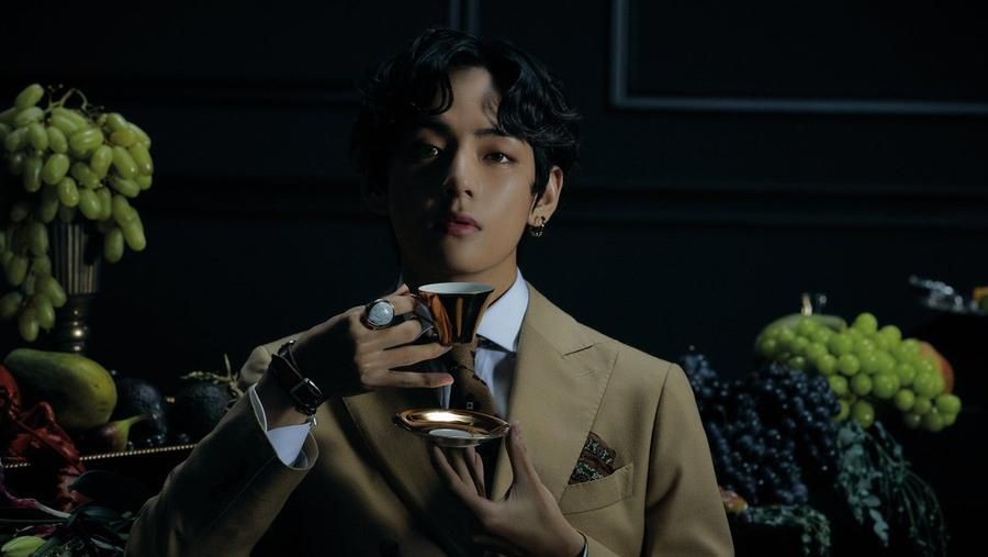 V BTS cetak namanya dalam sejarah industri musik lewat soundtrack drama Korea Itaewon Class, Sweet Night.