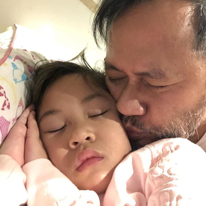 Nala memang dekat banget sama Ayah Indra, yang biasa disapa Yanda. Maklum ya, Bunda, selama hampir 8 tahun ini Nala jadi anak bungsu. (Foto: Instagram @indrabrasco)