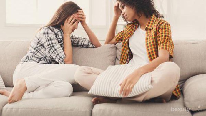 [FORUM] Enaknya curhat ke sahabat atau ke keluarga ya...