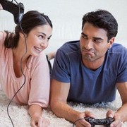 Patut Dicoba! 5 Tips Menghadapi Pacar yang Kecanduan Main Game