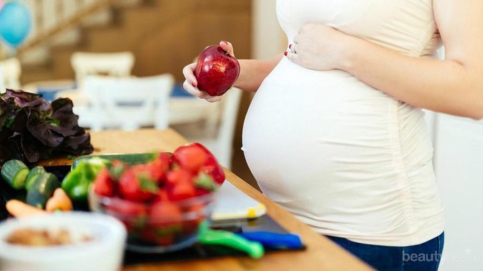 Kenali 5 Zat Buruk dalam Makanan dan Minuman yang Harus Dihindari Ibu Hamil