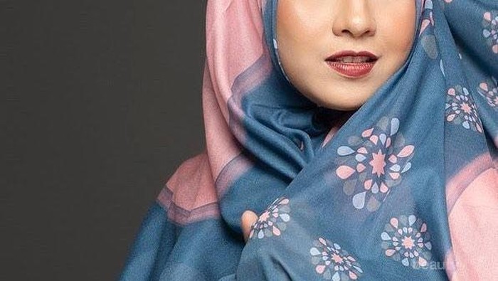 Mengintip Koleksi Motif Scarft Alur Cerita By Natasha Rizky, Pas untuk Koleksi Ramadhan 2019
