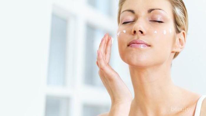 Jangan Salah, Begini Seharusnya Cara Aplikasi Skincare yang Benar
