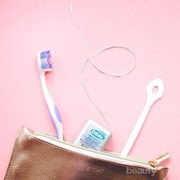 Cara Unik dan Ampuh Basmi Komedo Menggunakan Dental Floss, Tertarik Coba?