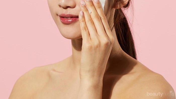 Lembut untuk Wajah Berjerawat, Ini Exfoliating Pads yang Ampuh Angkat Sel Kulit Mati