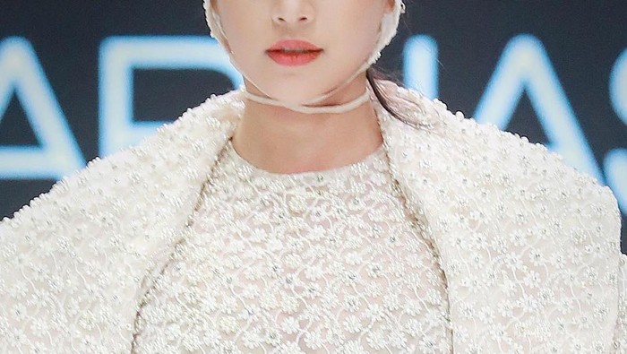 Sentuhan Warna dalam Koleksi Busana 6 Desainer Kenamaan Tanah Air di Ajang IFW 2019