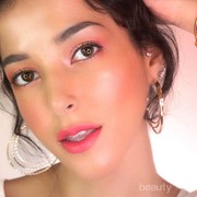 5 Rahasia Cara Make Up Glowing Skin yang Hits di Kalangan Makeup Enthusiast