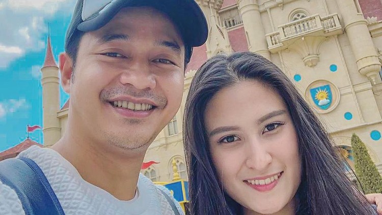 Aktor Adly Fairuz dan sang kekasih yang melaporkan calon mertua hingga ciri madu jadi berita terpopuler hari ini.