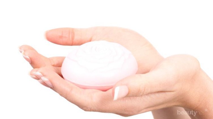 Sempat Viral Wanita Makan Sabun, Ini Bahaya Untuk Kesehatan!