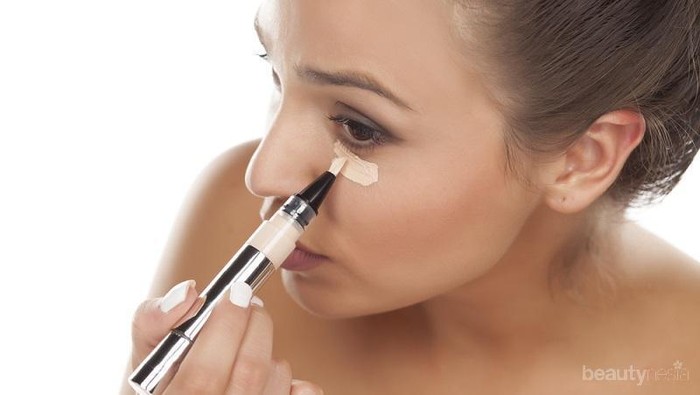 Tips Makeup: 5 Teknik Riasan Hilangkan Mata Panda Secara Instan