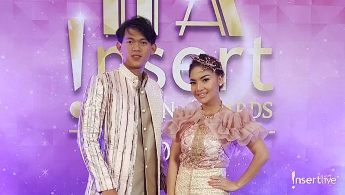 Beberapa potret para selebriti yang hadir dalam acara Insert Fashion Awards 2020&period;