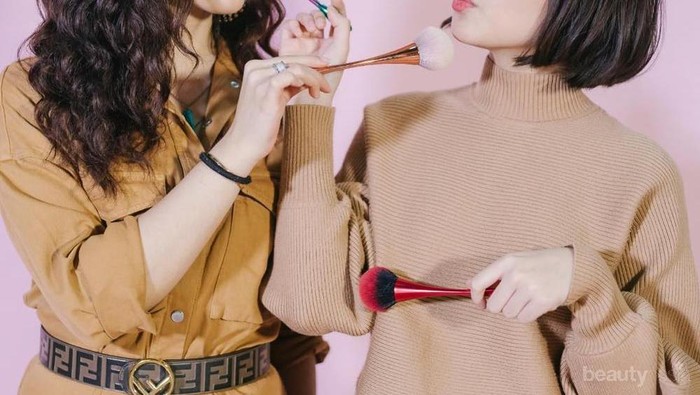 Vanesha Prescilla Bongkar Tutorial Makeup Cantik Natural ala Milea di Film Dilan