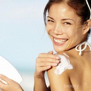Mana Lebih Penting, Sunscreen atau Sunblock?