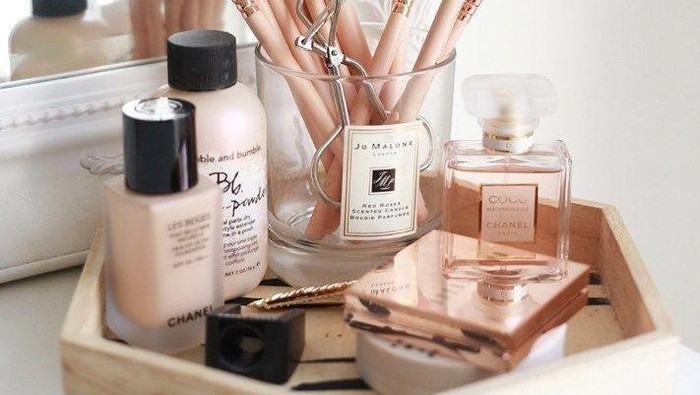 Rekomendasi 5 Jenis Make Up yang Wajib Dimiliki Anak Kuliahan Agar Tetap Kece!