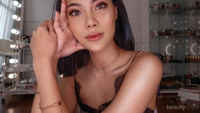 5 Rekomendasi Setting Spray untuk Makeup Flawless dan Tahan Lama Seharian