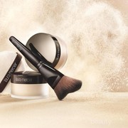 Jangan Salah Pilih Ya, Ladies! Ini 4 Loose Powder yang Bagus Banget untuk Kulit Berjerawat