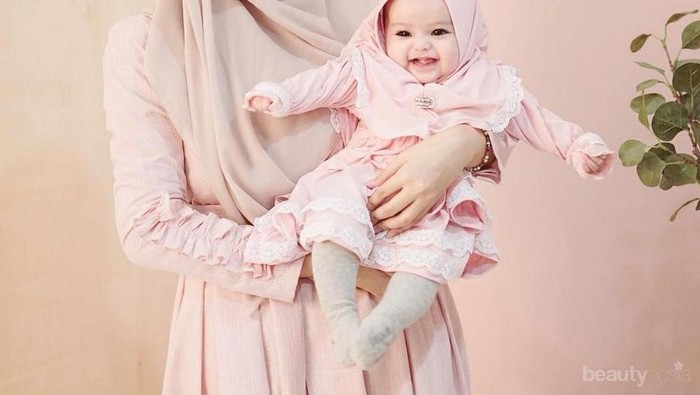 6 Gaya Hijabers Moms Masa Kini yang Fashionable, Simpel dan Kece Abis!