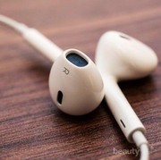 Jangan Biarkan Kotor, Begini 5 Cara Bersihkan Headset yang Benar