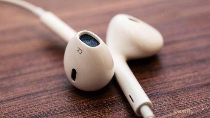 Jangan Biarkan Kotor, Begini 5 Cara Bersihkan Headset yang Benar