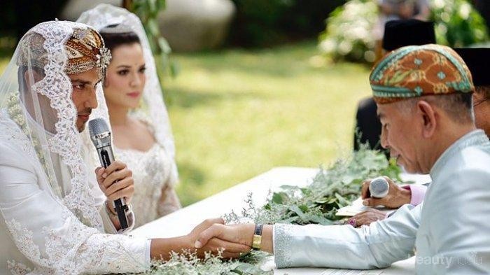 Pernikah Beda Negara Ini Sempat Viral, Simak Berita Uniknya!