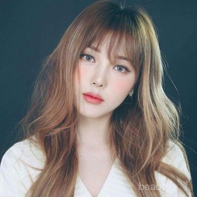 Cantik dan Kekinian! 4 Style Rambut Berponi ala Korea Ini Bisa Kamu Coba!