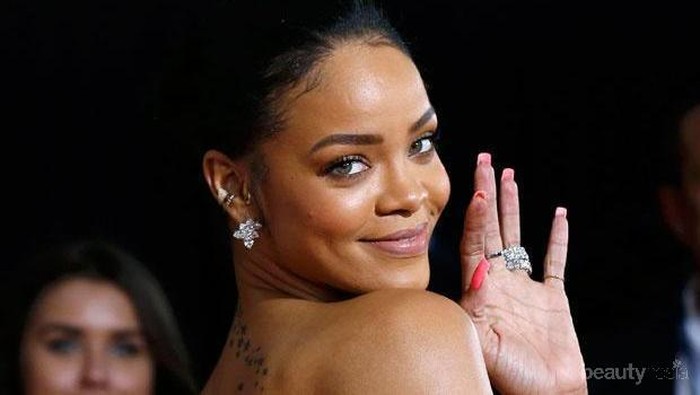 5 Tutorial Make up Natural untuk Pemilik Kulit Gelap