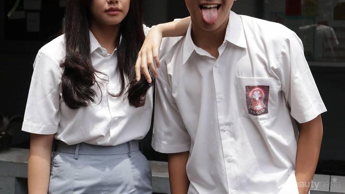 Deretan Kata-Kata Dilan yang Bikin Cewek Klepek-Klepek!