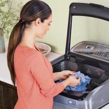 Merasa Baju Tak Bersih? Cara Mencuci Baju yang Salah Bisa Jadi Penyebabnya!