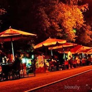 Bikin Ngiler! Yuk Coba Mampir Ketempat Wisata Kuliner Malam di Medan Ini