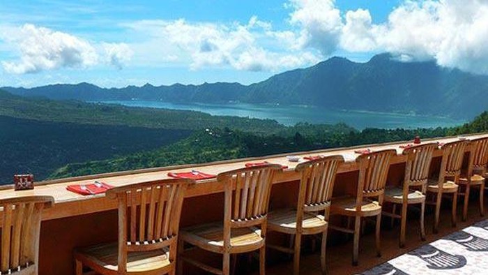 Lelah Dengan Hiruk-Pikuk Ibukota? Kunjungi 5 Resto Tenang Di Bali Ini