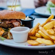 Selain Obesitas, Ini Bahaya yang Mengintai Jika Kamu Terlalu Banyak Makan Junk Food