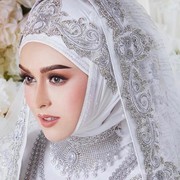 Natural atau Manglingi? Bebas Tentukan Makeup Look Pernikahanmu dengan Inspirasi Ini!