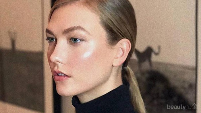 5 Trik Dapatkan Wajah Glowing Seketika dengan Makeup