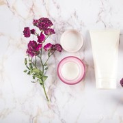 Meski Ekonomis, Amankah Membeli Skincare dalam Kemasan Share in Jar?