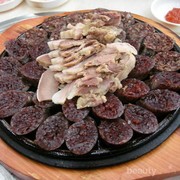 [FORUM] Denger-denger di beberapa kota masih ada yang jual olahan darah binatang. Sebenernya halal atau tidak sih dear?