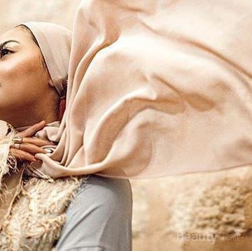 Contek Gaya Hijab Pashmina dan Segiempat Rachel Vennya Liburan di Turki