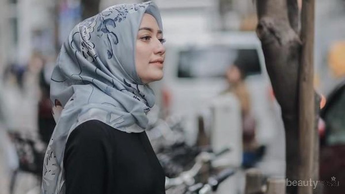[FORUM] Pake hijab warna abu-abu bikin wajah aku keliatan lebih kusam, ada yang pernah ngalamin juga?